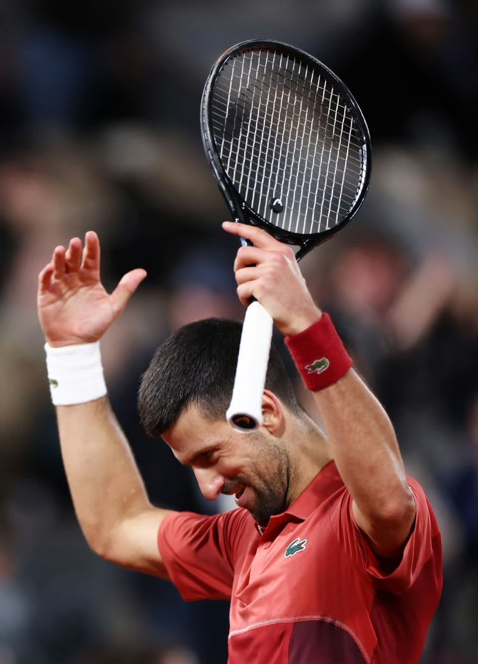 九游-费德勒迎来三赛季高光表现，西班牙队球迷沸腾！的简单介绍